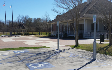 Butte Larose Rest Area - Parking